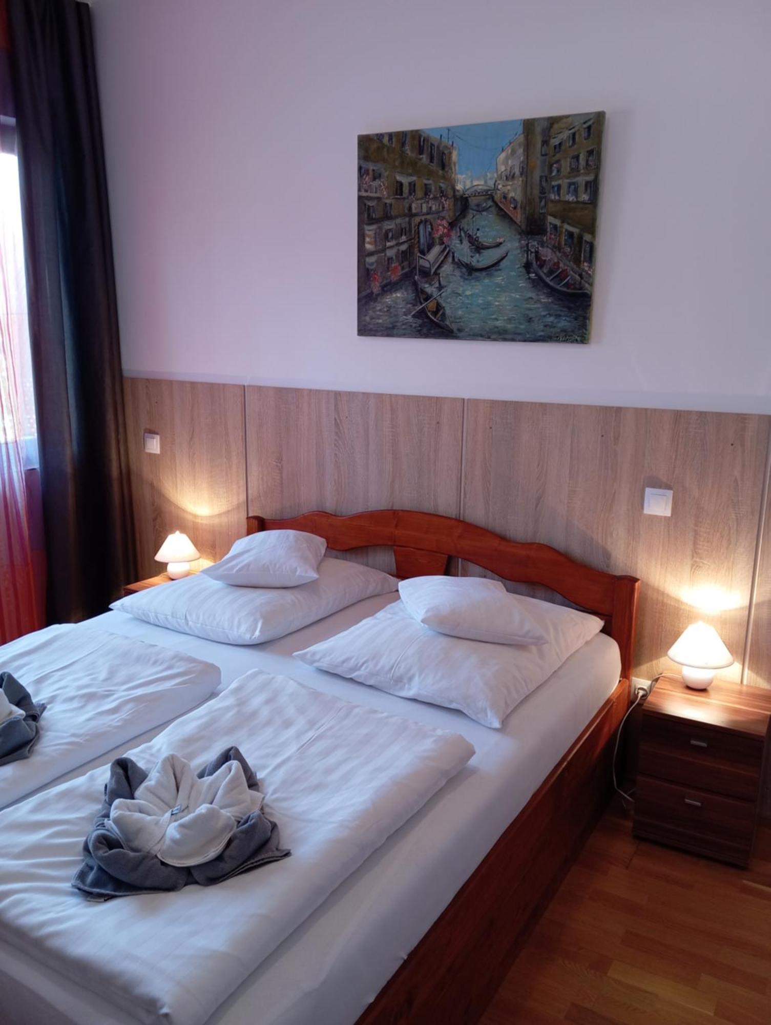 Margareta Apartman Es Ueduelohaz Bogacs Ngoại thất bức ảnh